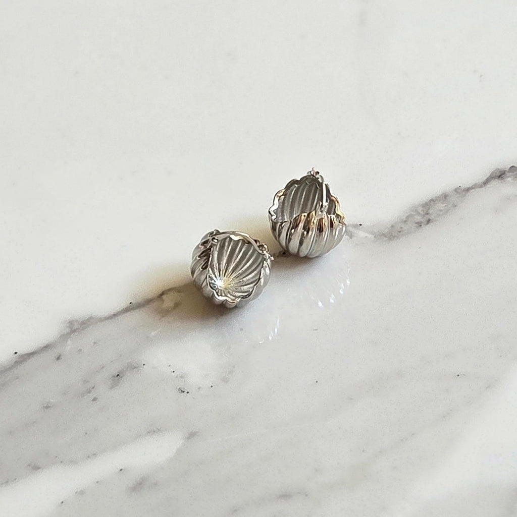 Argolinha Canelê – Brinco Folheado | Textura Canelada | Dourado ou Prata