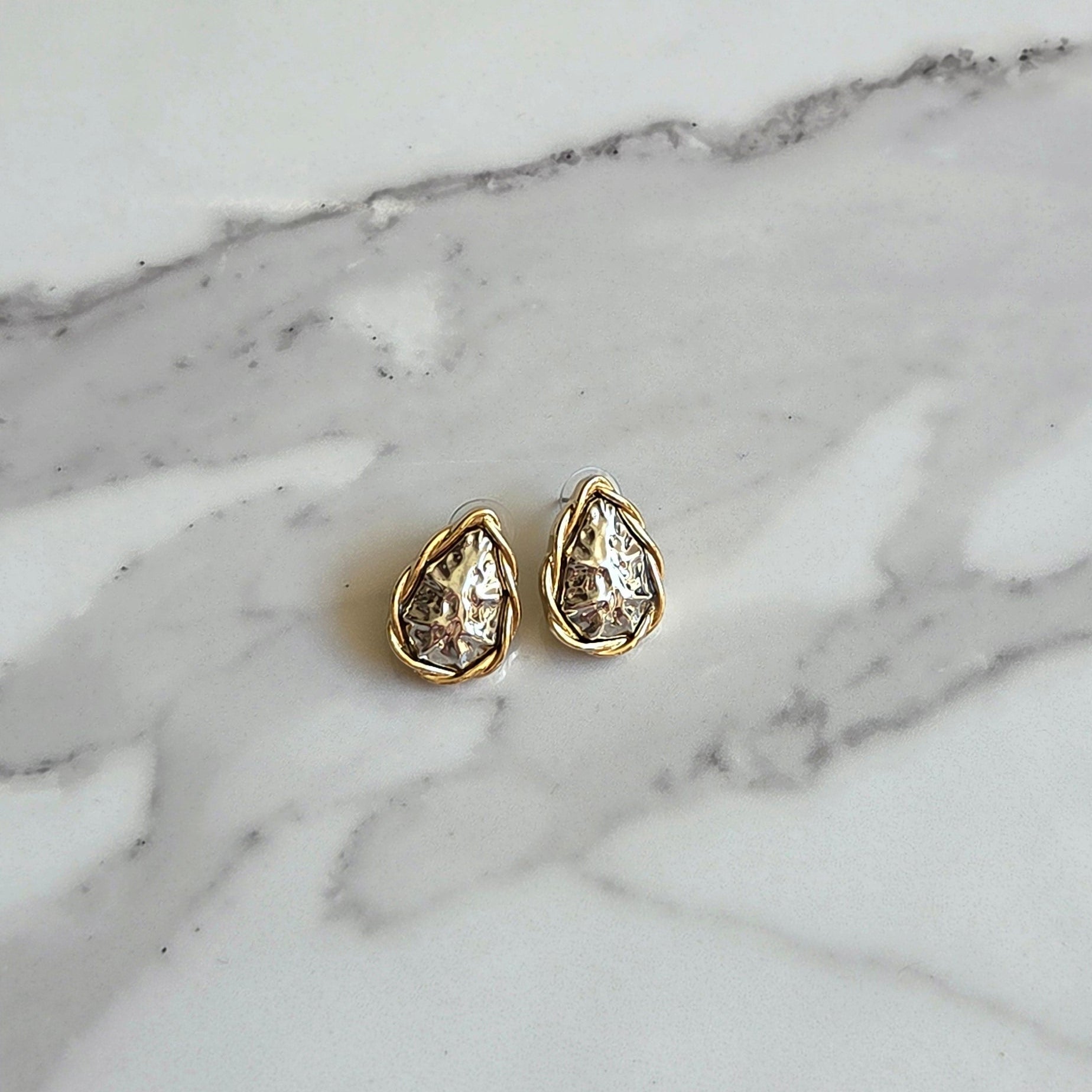 Brinco Gota Aurora – Folheado Bicolor